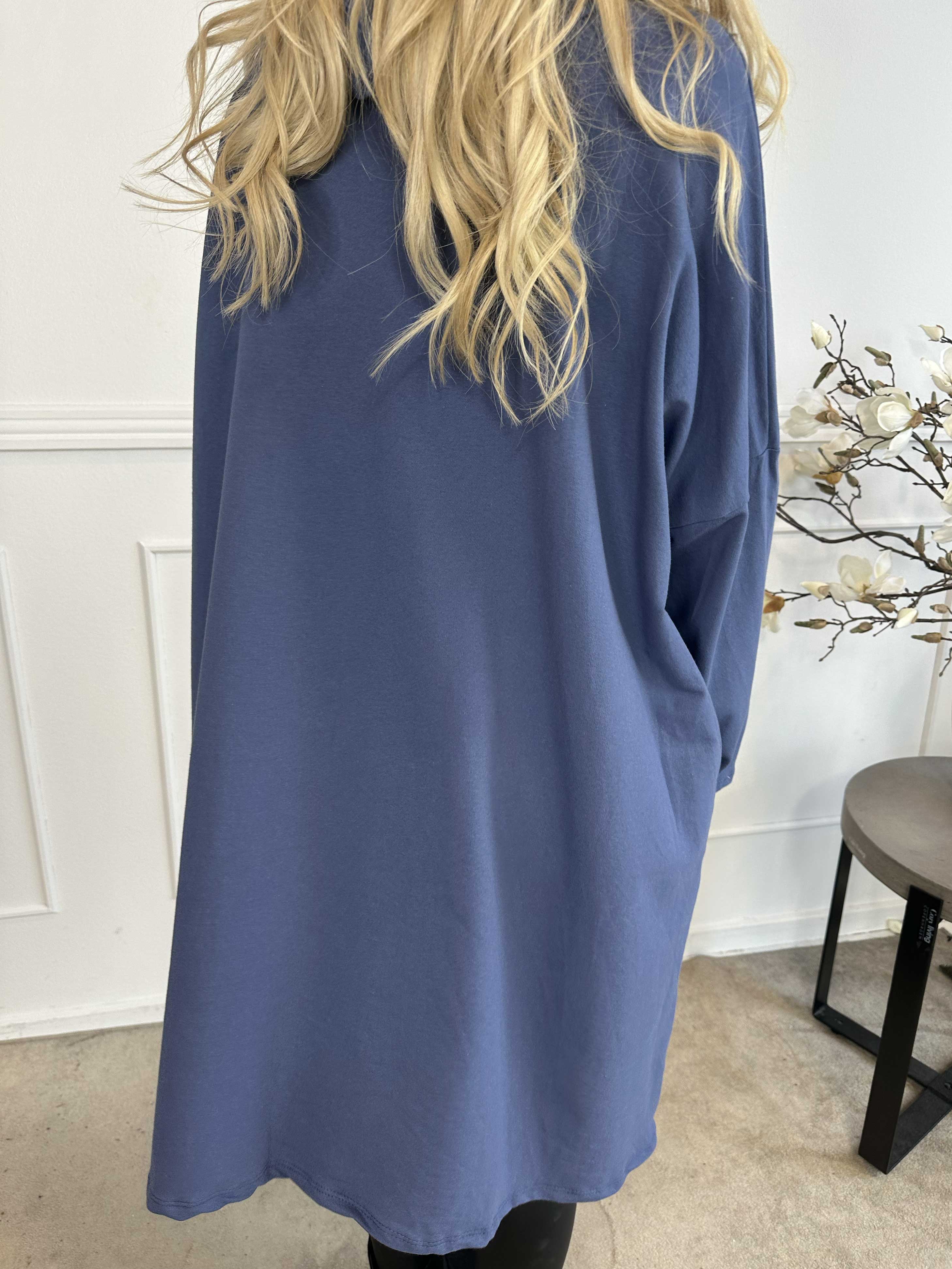 Vogue Hoodie - Hoodieklänning med mockahals